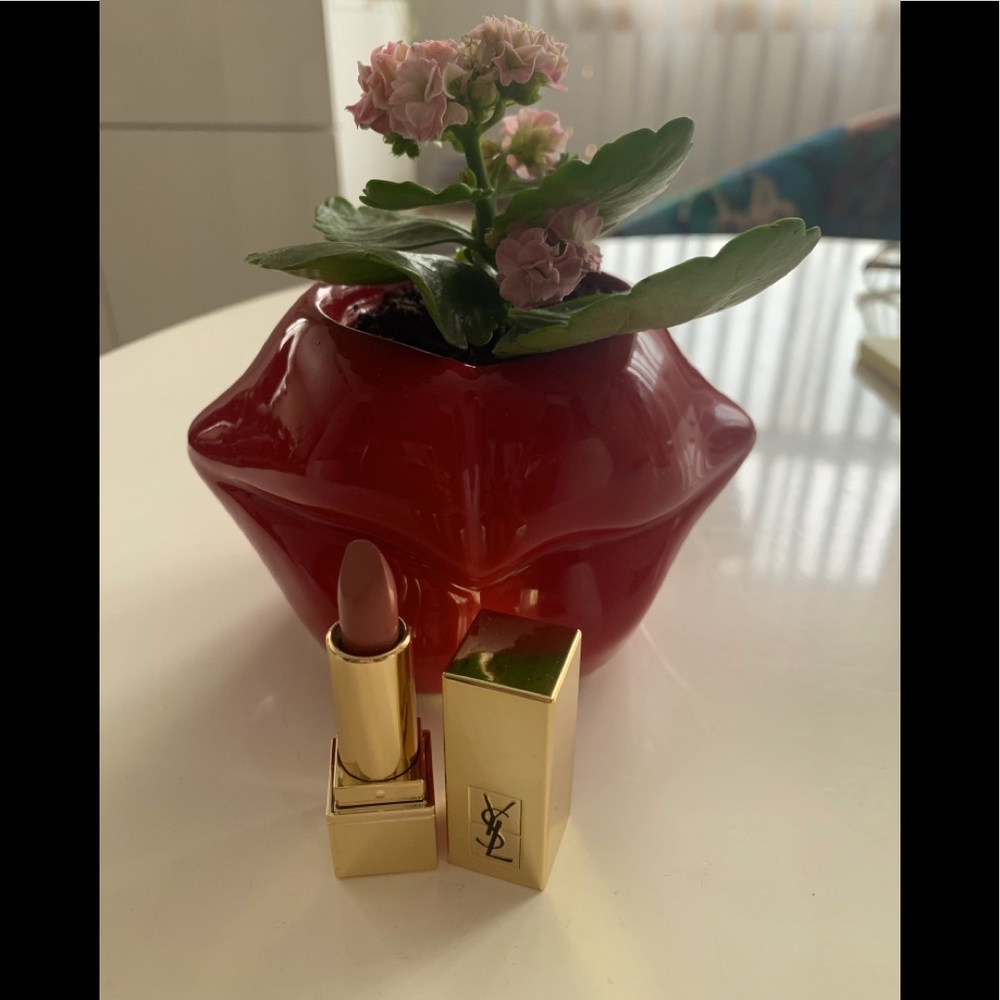YSL lipstick | color 70  62S501